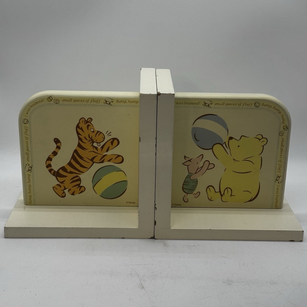 Disney Thailand Winnie-the-Pooh Piglet Tigger Wood Bookends Yellow Beige Vtg
